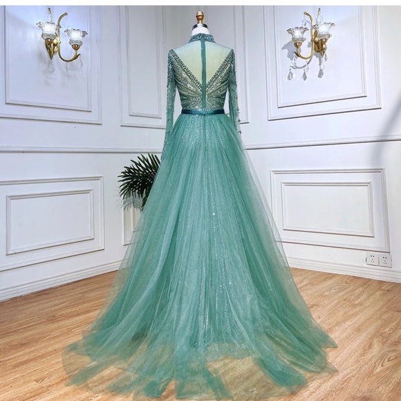 Beautiful Dubai turquoise/blue dress size 10 - Picture 2 of 12